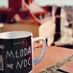 Gdzie kupić pamiątki z Poznania? Odkryj najlepsze miejsca na zakupy
